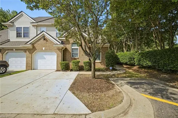 100 Bluff TER, Newport News, VA 23602