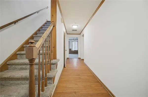 1808 Clifton Bridge DR, Virginia Beach, VA 23456