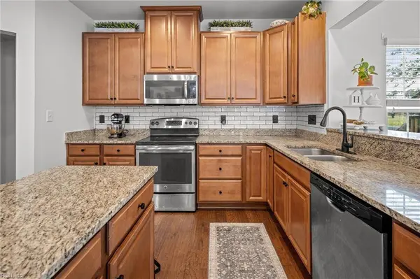 712 Appalachian CT, Chesapeake, VA 23320