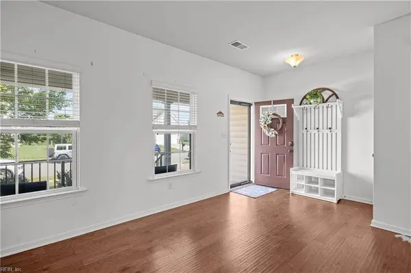 712 Appalachian Court CT, Chesapeake, VA 23320