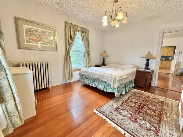 19 Kunkel Pl, Dedham, MA 02026