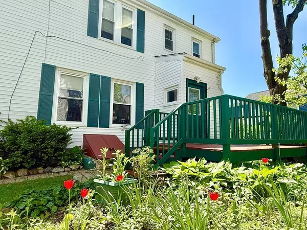 19 Kunkel Pl, Dedham, MA 02026