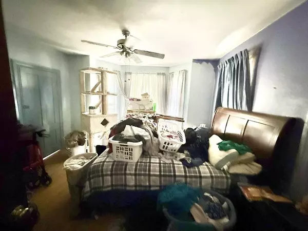 85 Hope St, Millville, MA 01529