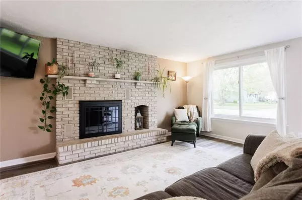25 Selkirk DR, Rochester, NY 14626