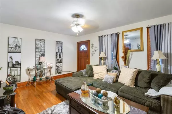 334 Cedar ST, Suffolk, VA 23434