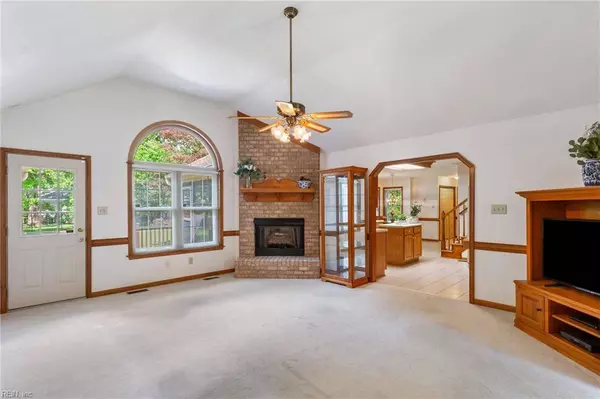 4936 Barn Swallow DR, Chesapeake, VA 23321