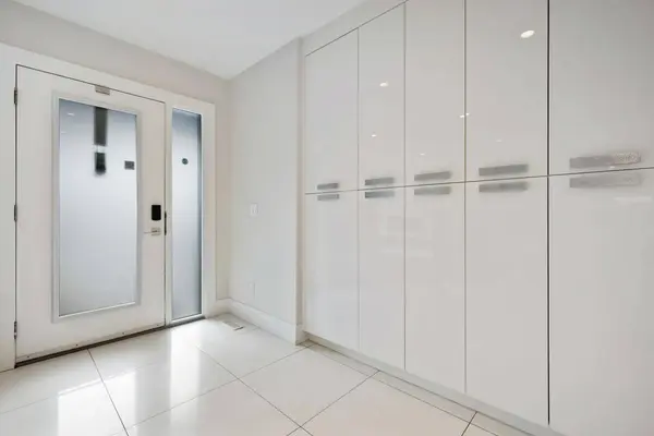 4709 6 ST SW, Calgary, AB T2S 2N2