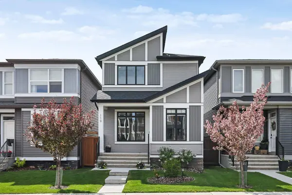 119 Wolf Creek MNR SE, Calgary, AB T2X 4A1