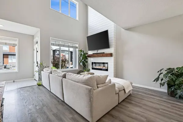 119 Wolf Creek MNR SE, Calgary, AB T2X 4A1