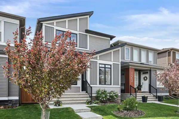 119 Wolf Creek MNR SE, Calgary, AB T2X 4A1