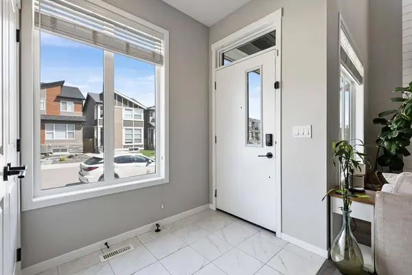 119 Wolf Creek MNR SE, Calgary, AB T2X 4A1