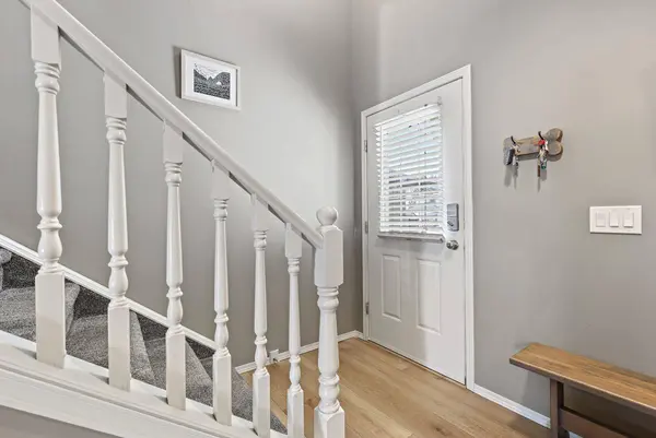 82 Erin GRV SE, Calgary, AB T2B 3L2