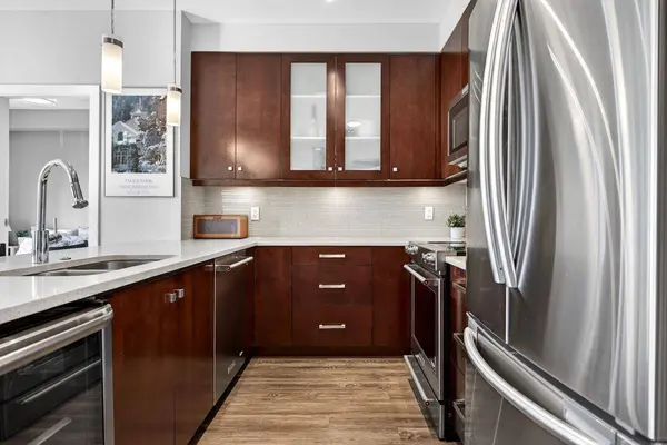 1720 10 ST SW #306, Calgary, AB T2T 3E8