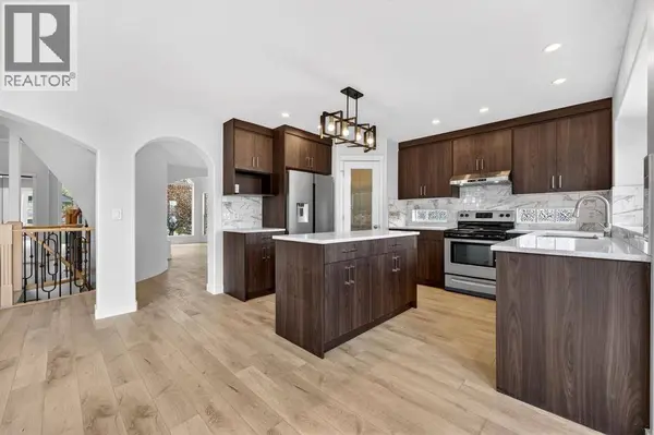 240 Cove Drive, Chestermere, AB T1X1E5