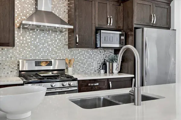 24 Auburn Meadows GN SE, Calgary, AB T3M 2H9