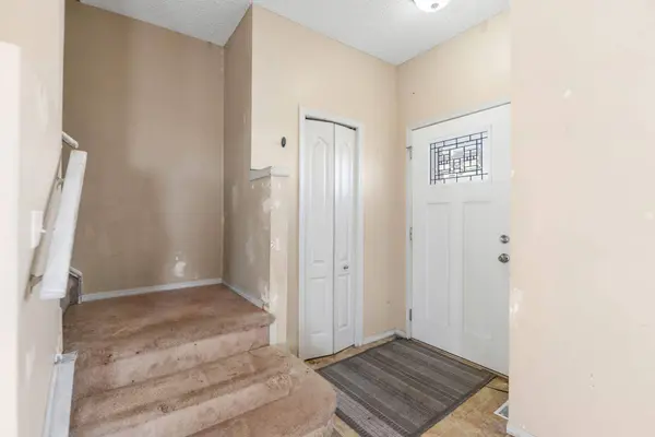 523 Strathaven Mews, Strathmore, AB T1P 1P5