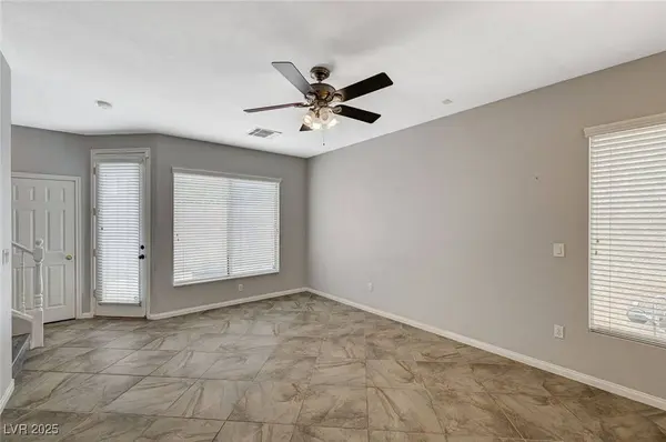 8261 Golden Flowers ST, Las Vegas, NV 89139