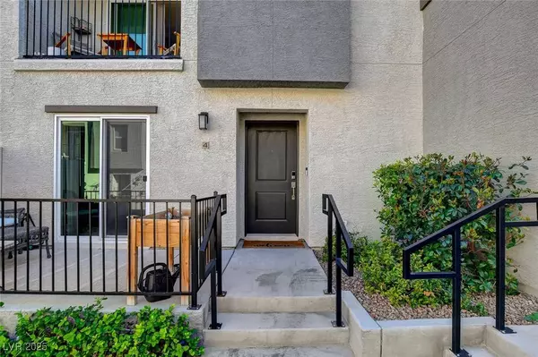2824 Copper Wind LN #4, Las Vegas, NV 89183