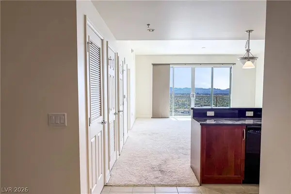 150 Las Vegas BLVD #1813, Las Vegas, NV 89101