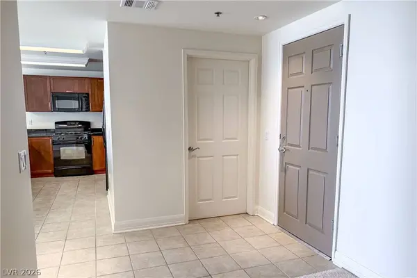 150 Las Vegas BLVD #1813, Las Vegas, NV 89101