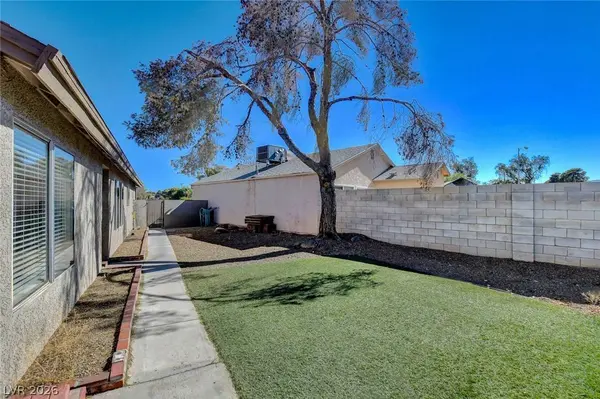 6872 Arroyo AVE, Las Vegas, NV 89103