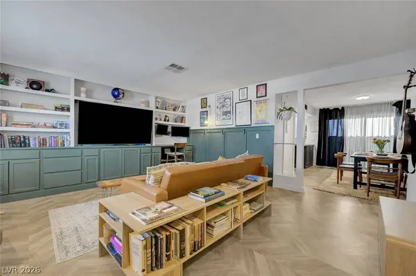 5383 Mountain Vista ST #13, Las Vegas, NV 89120