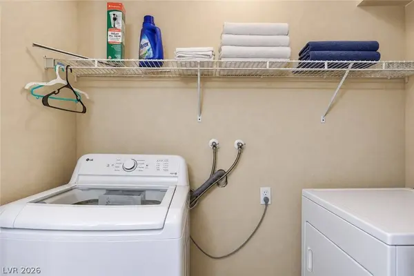 2750 S Durango DR #2095, Las Vegas, NV 89117