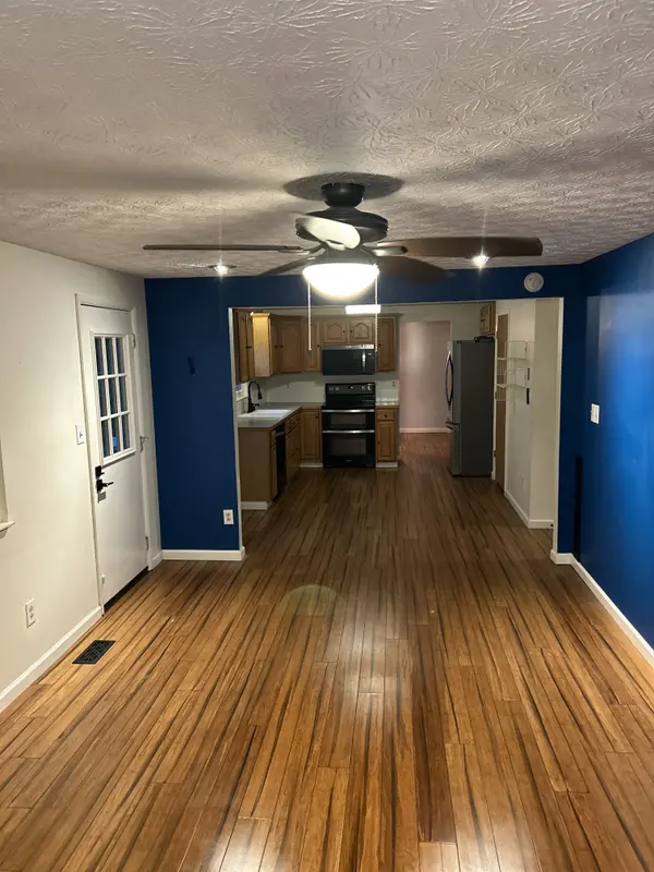 6802 Chesley Rd, Dublin, OH 43017-2011