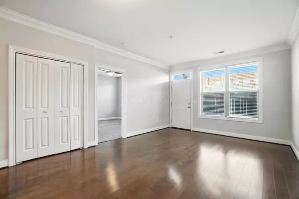 925 Ingleside Avenue #111, Columbus, OH 43215