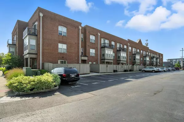 925 Ingleside Avenue #111, Columbus, OH 43215