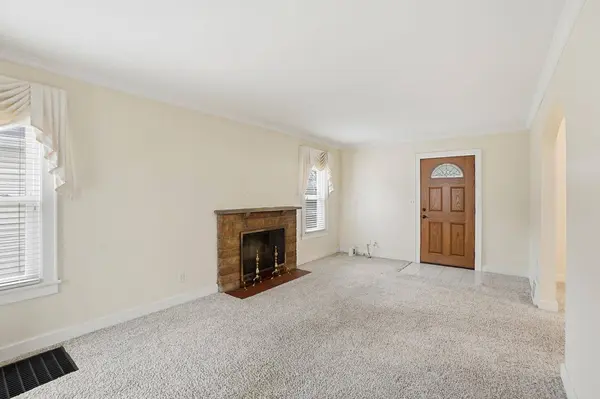 555 E Weber Road, Columbus, OH 43202