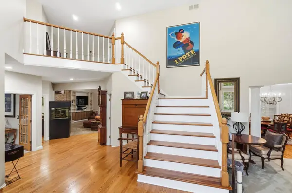 1237 Whispering Meadow Court, New Albany, OH 43054