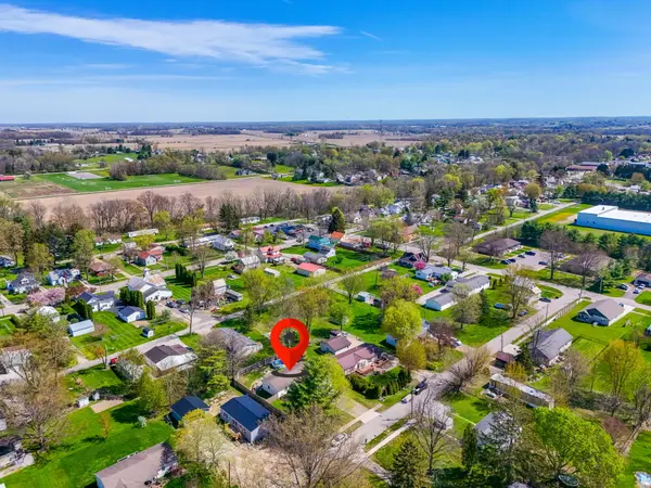 421 Douglas St, Cardington, OH 43315-9780