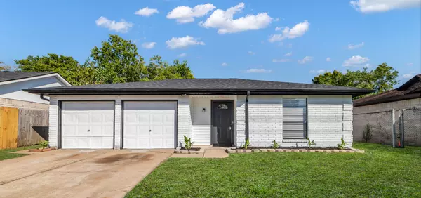 Renovated Gem in 77048: 12123 Murr Way Houston, TX