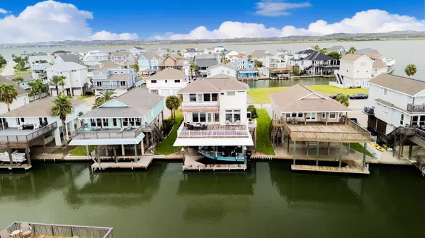 Canal-Front Luxury: 1323 Wahini Street in Tiki Island, Galveston — Your Waterfront Escape
