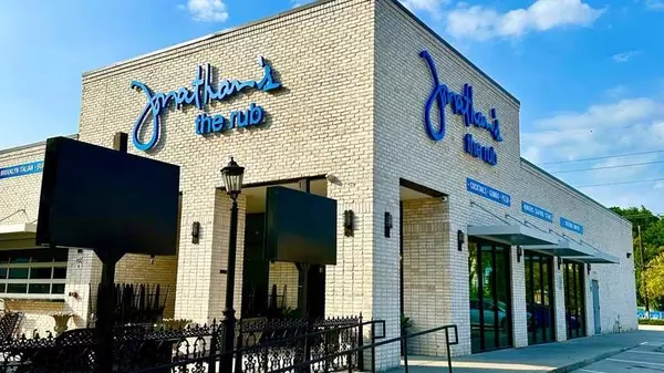 Jonathan’s the Rub Opens in Bridgeland, Giving Cypress a New Go-To Dinner Spot