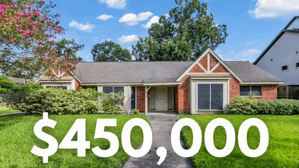 Meyerland Lot Opportunity: Build Your Vision at 5006 Yarwell Drive in Houston