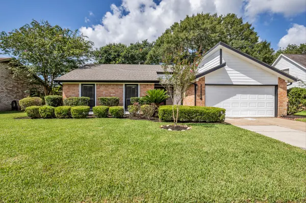 Updated Ranch-Style Living in Sage Meadow: 11114 Sageknight Drive, Houston