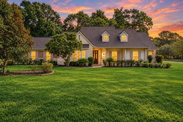 Space, Privacy & Possibilities: Discover 13275 Brookfield Lane in Conroe
