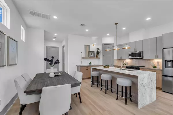 6933 Avenue Q, Houston, TX 77011