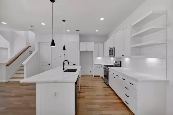 9426 Campbell RD #C, Houston, TX 77080