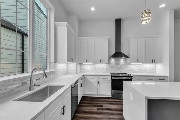 2716 Baldwin ST, Houston, TX 77006