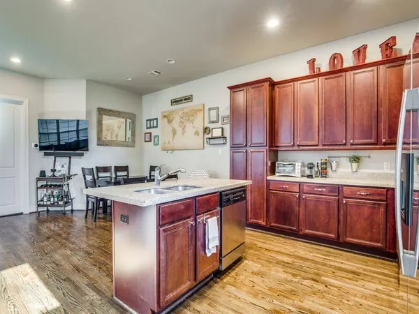 1246 Sampson ST, Houston, TX 77003