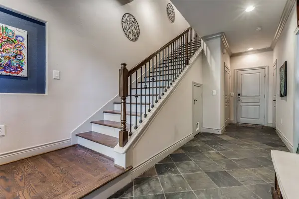 1117 Saint Charles ST, Houston, TX 77003