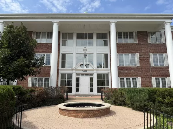 Flossmoor, IL 60422-2020,3439 Vollmer Rd #206