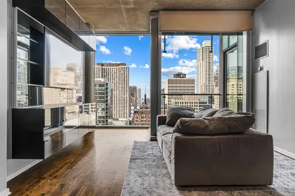 600 N Fairbanks CT #2606, Chicago, IL 60611