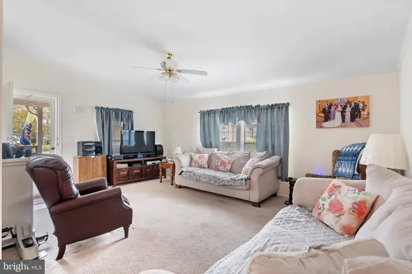 75 PERRY LANE, Manahawkin, NJ 08050