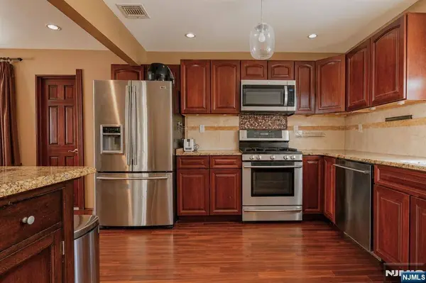 315 Shepard AVE, Englewood, NJ 07631
