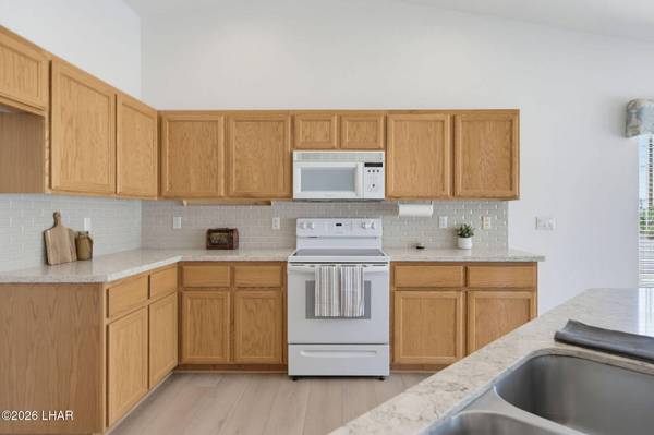 3975 Challenger Dr, Lake Havasu City, AZ 86406
