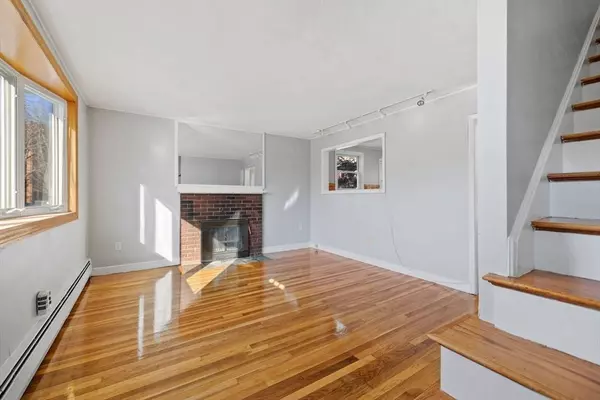 32 Leonard Rd, Melrose, MA 02176